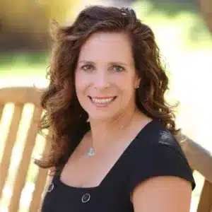 dr christine estes obgyn elgin il 768x768.png 300x300